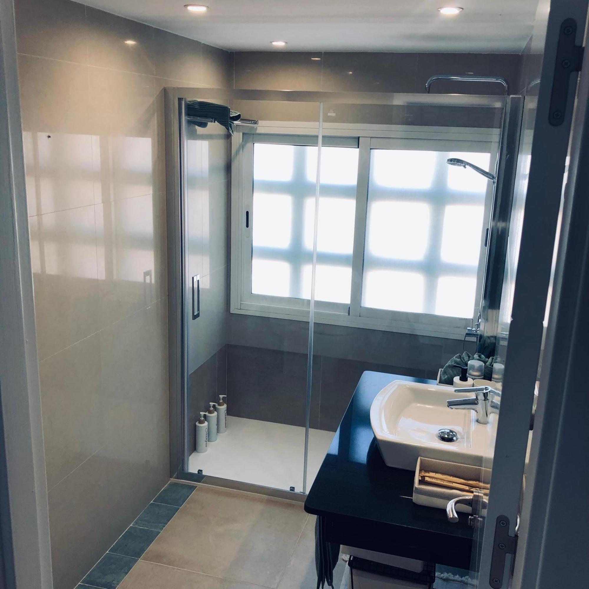 Apartamento Alay en Puerto Marina vistas playa Benalmádena Exterior foto